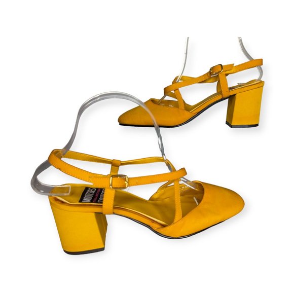 Mootsie Tootsie Mustard Love Ya Fabric Block Heel Size 8 - Picture 9 of 12